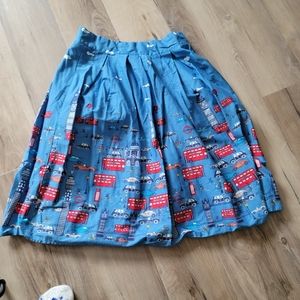 LAST CHANCE WILL BE PULLED London theme skirt
